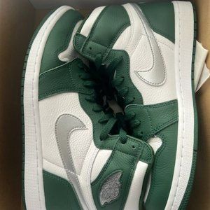 Air Jordan 1 Retro High OG  Men's Shoes  Gorge Green/White/Metallic/Silver